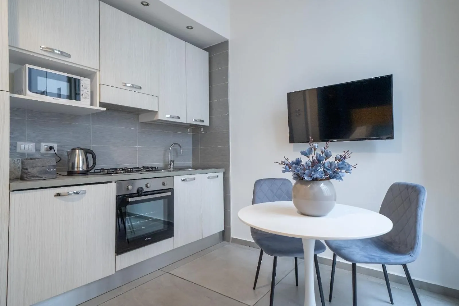 Bovio Boutique Studio Apartment Naples 0*,